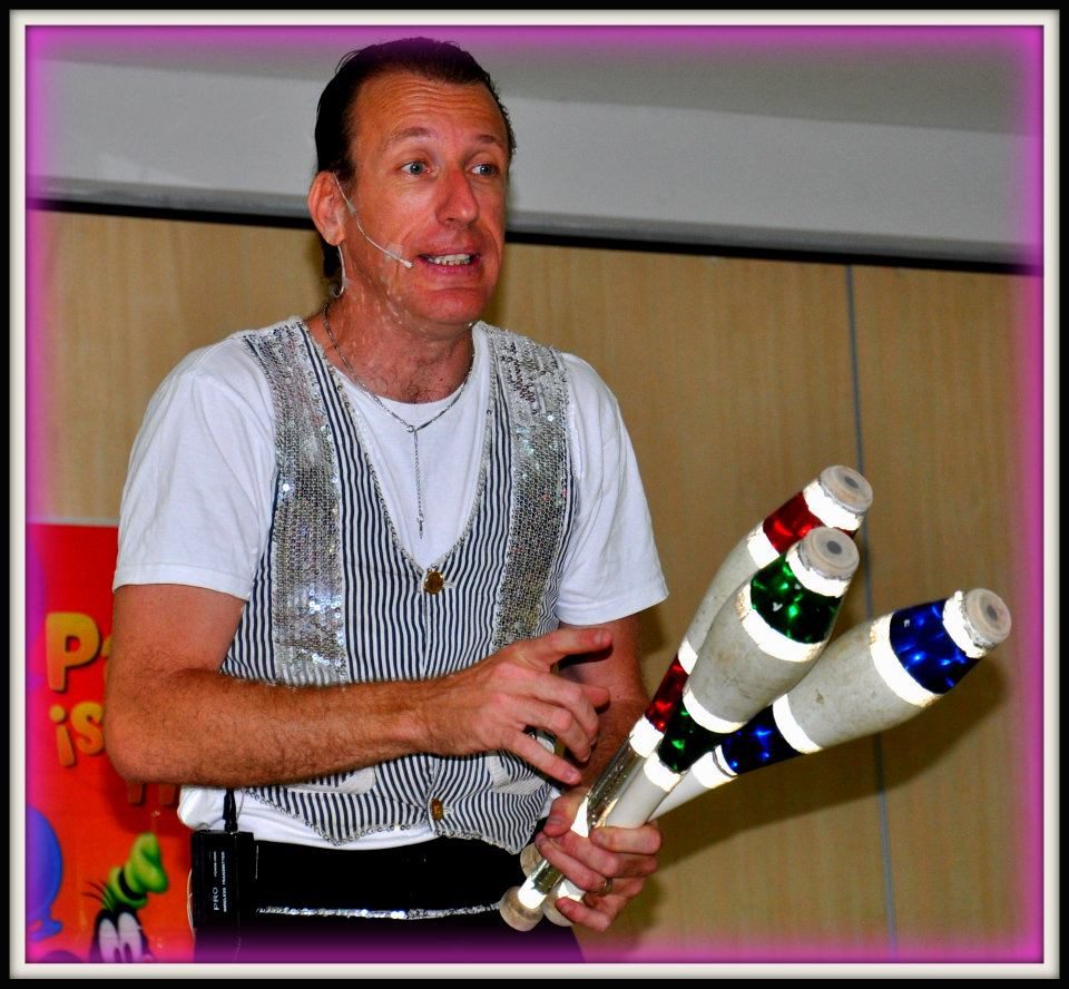 עפר שואו